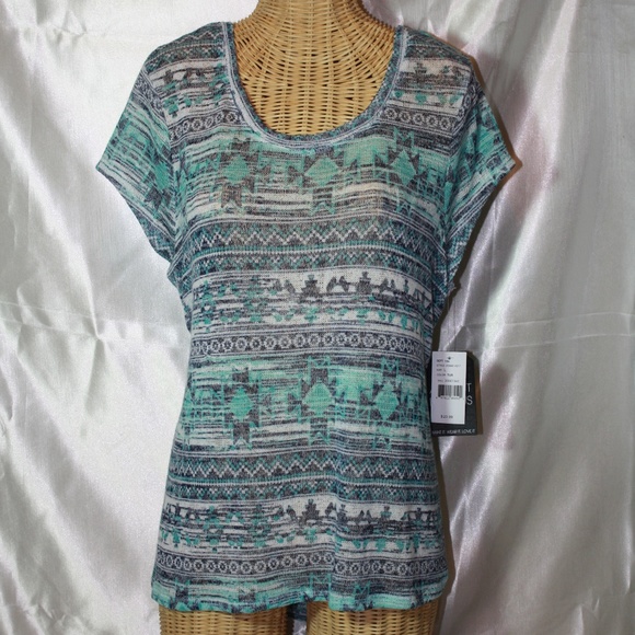 Almost Famous Tops - Almost Famous NWT Knit Top